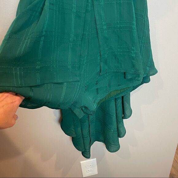 Saints + Secrets green romper 8 - Picture 6 of 13